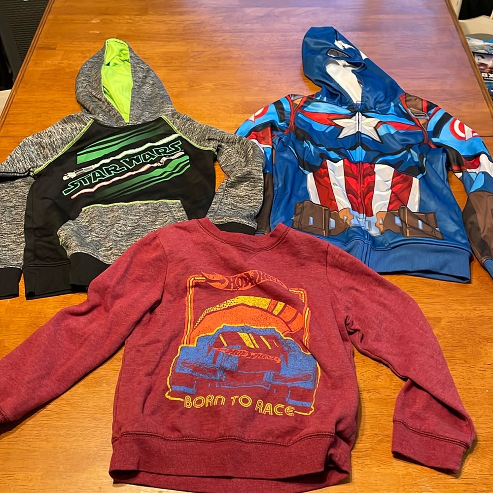 Bundle of 3 Boys sweatshirts size 8 Star Wars, captain America, Hot Wheels